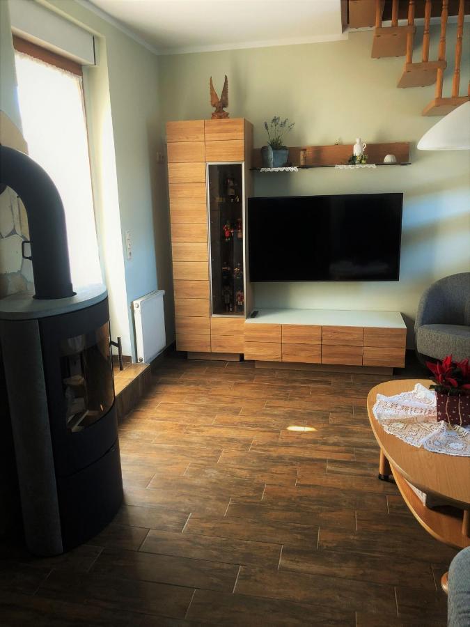 נויהאוזן Ferienhaus Erzgebirge "An Der Trebe" Mit Kamin Und Sauna מראה חיצוני תמונה